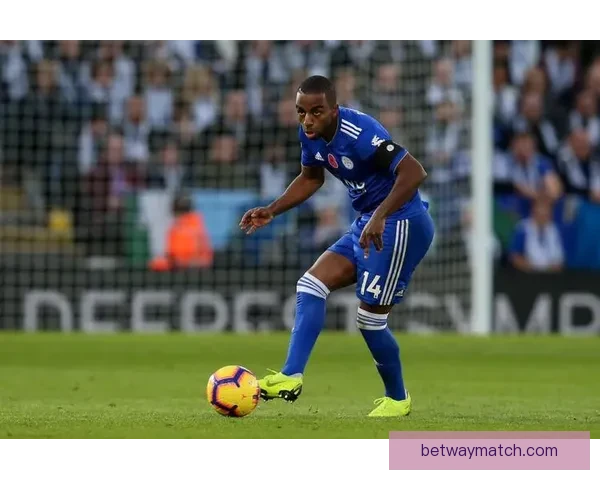 左手韧带恢复良好 浓眉获准参与轻度对抗训练 为全面复出奠定基础